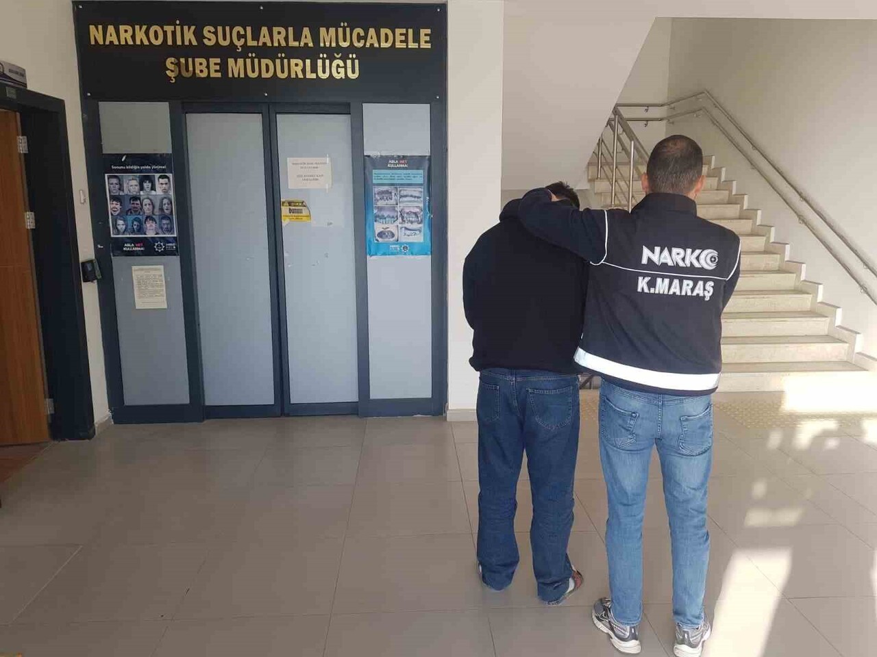 KAHRAMANMARAŞ’TA POLİS EKİPLERİNCE UYUŞTURUCU VE KAÇAKÇILIKLA MÜCADELE KAPSAMINDA GERÇEKLEŞTİRİLEN...