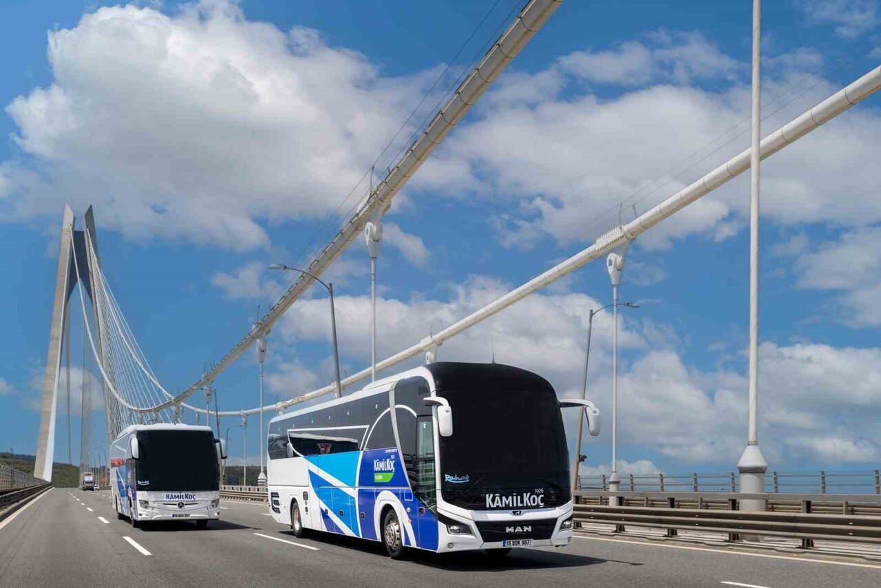 KÂMİL KOÇ, 30 KASIM DÜNYA ŞOFÖRLER GÜNÜ’NÜ KAPTANLARIYLA BİRLİKTE ANKARA’DA ÖZEL BİR ETKİNLİKLE...