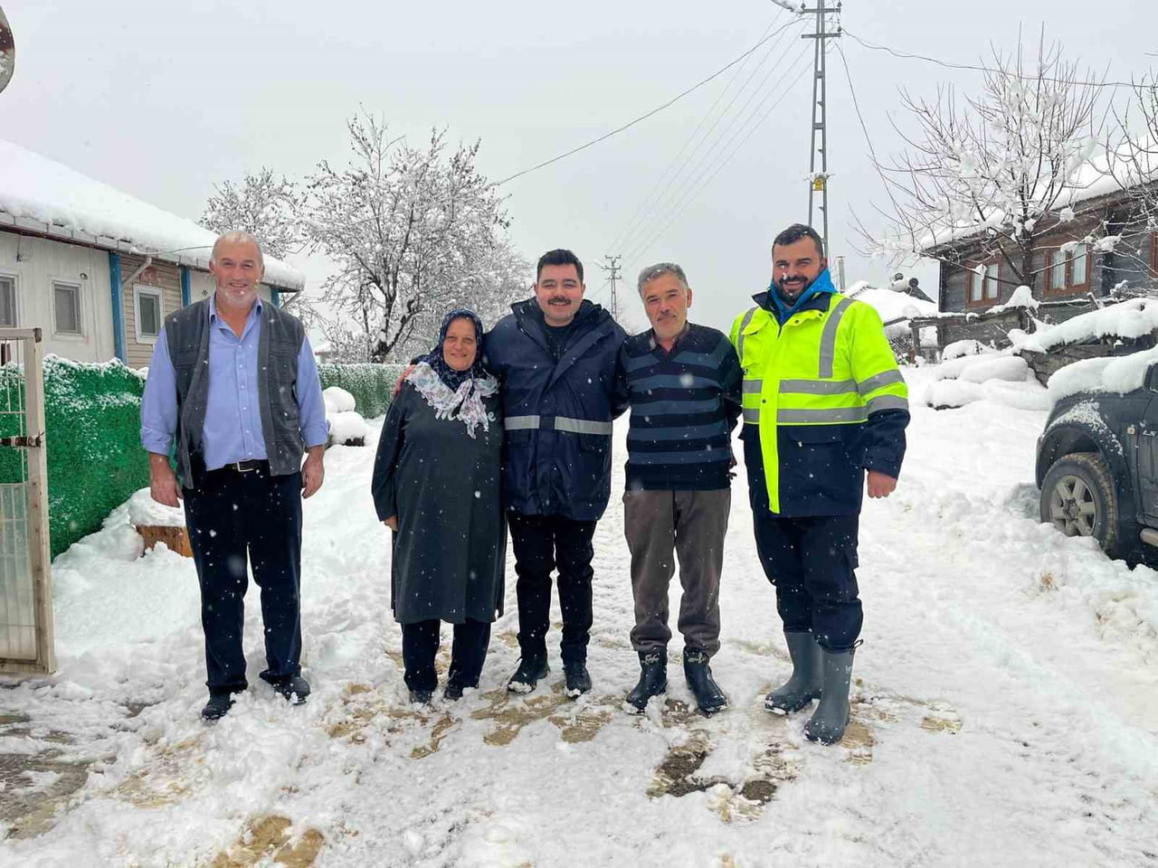 KAR ALTINDA SÜRPRİZ DENETİM: VATANDAŞ KAYMAKAMI KARŞISINDA BULDU TÜRKELİ KAYMAKAMI CEZMİ KANDEMİR...