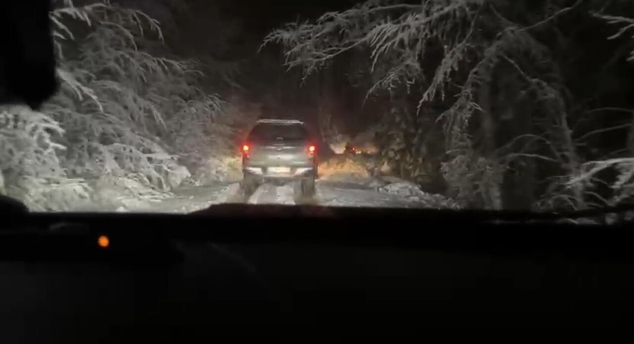 KARABÜK'ÜN YÜKSEK KESİMLERİNDE ETKİLİ OLAN KAR YAĞIŞIYLA BİRLİKTE KAR KALINLIĞI YER YER 40...