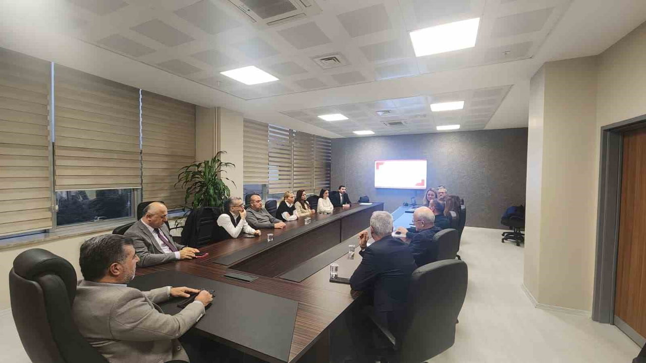 KARABÜK’TE ACİL SAĞLIK HİZMETLERİNİN DAHA ETKİN, HIZLI VE KALİTELİ BİR ŞEKİLDE YÜRÜTÜLMESİ İLE...