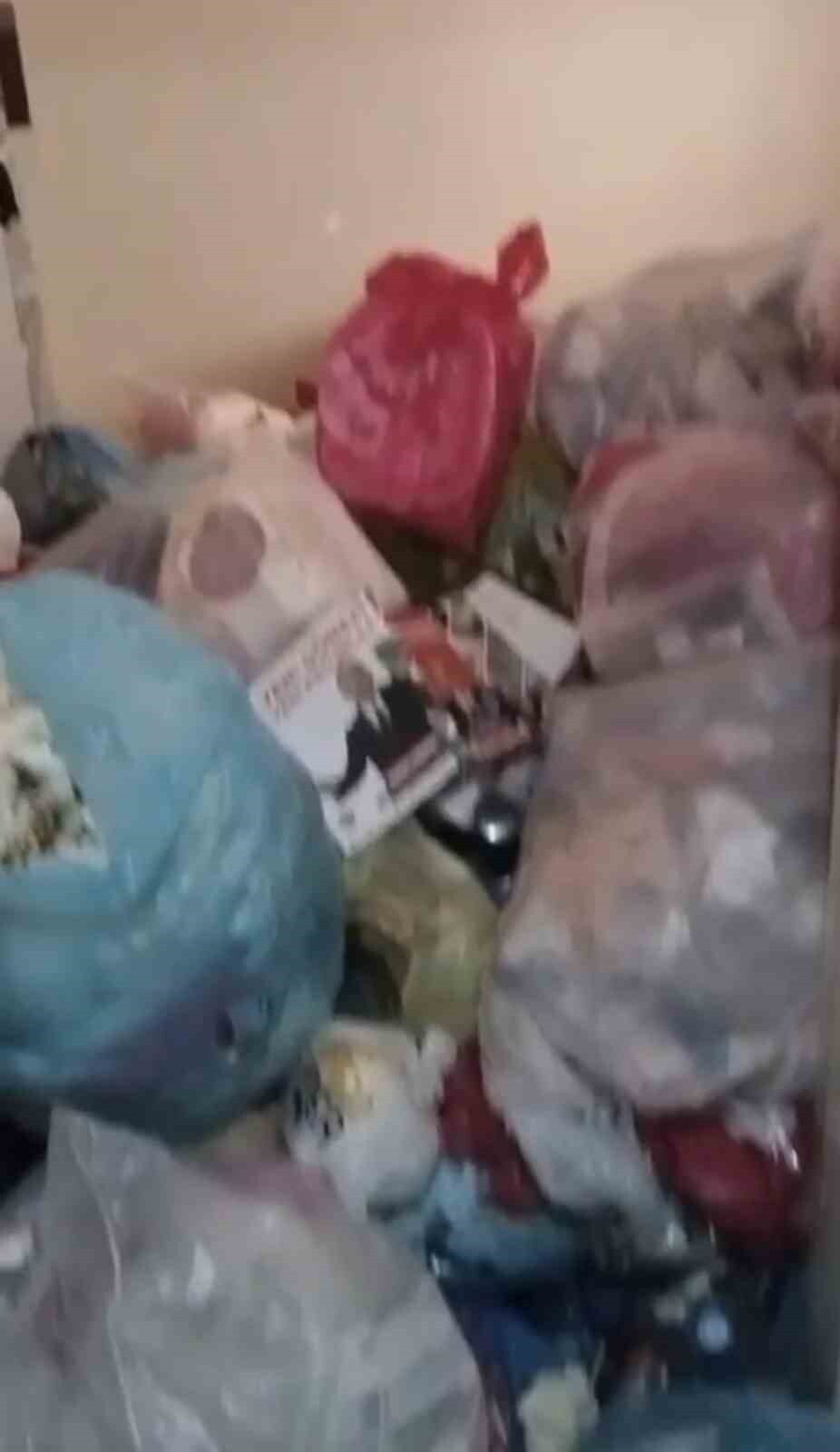 KARABÜK’TE BİR EV SAHİBİ, KİRAYA VERDİĞİ DAİRESİNE GİRDİĞİNDE GÖRDÜKLERİ KARŞISINDA ŞAŞKINA...