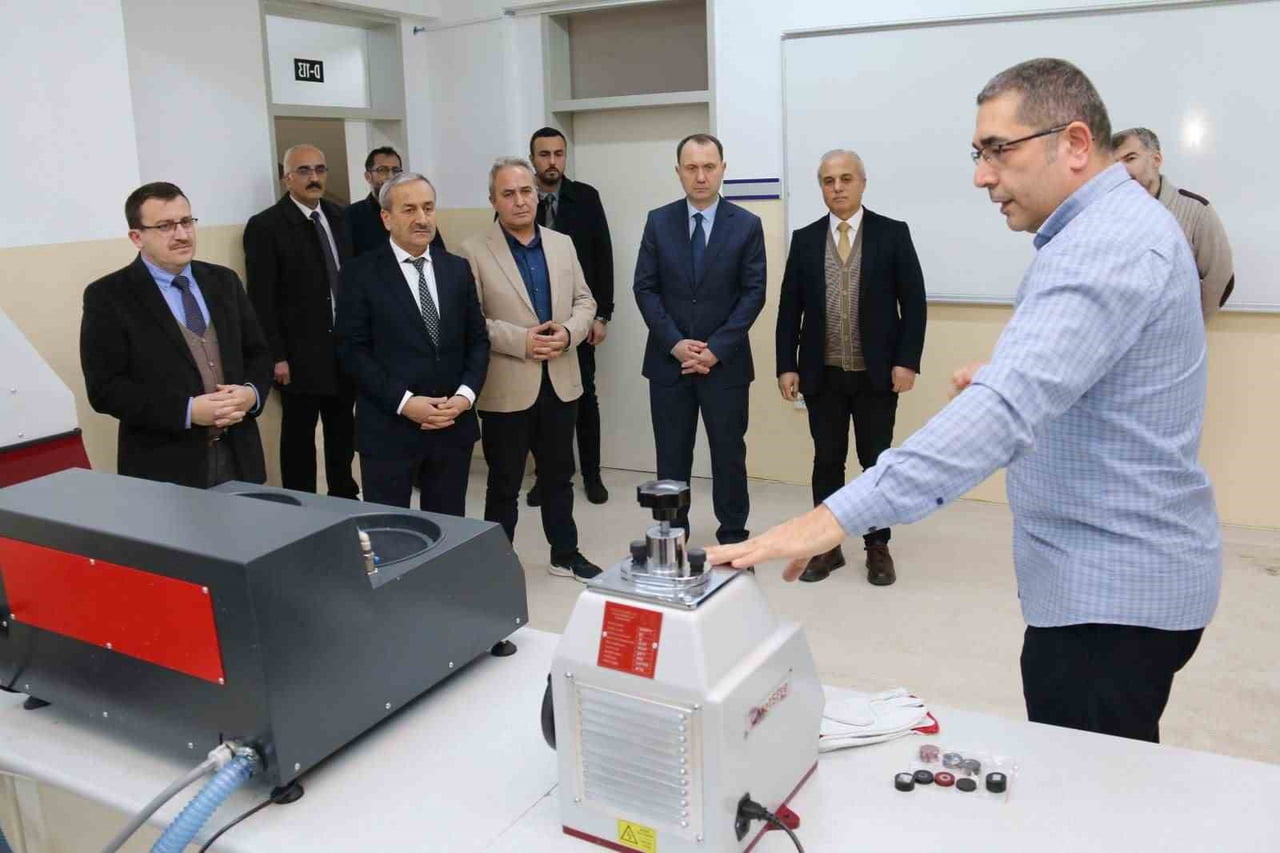 KARABÜK TİCARET VE SANAYİ ODASI (KTSO) YÖNETİM KURULU BAŞKANI FATİH ÇAPRAZ, KARABÜK İL MİLLÎ...