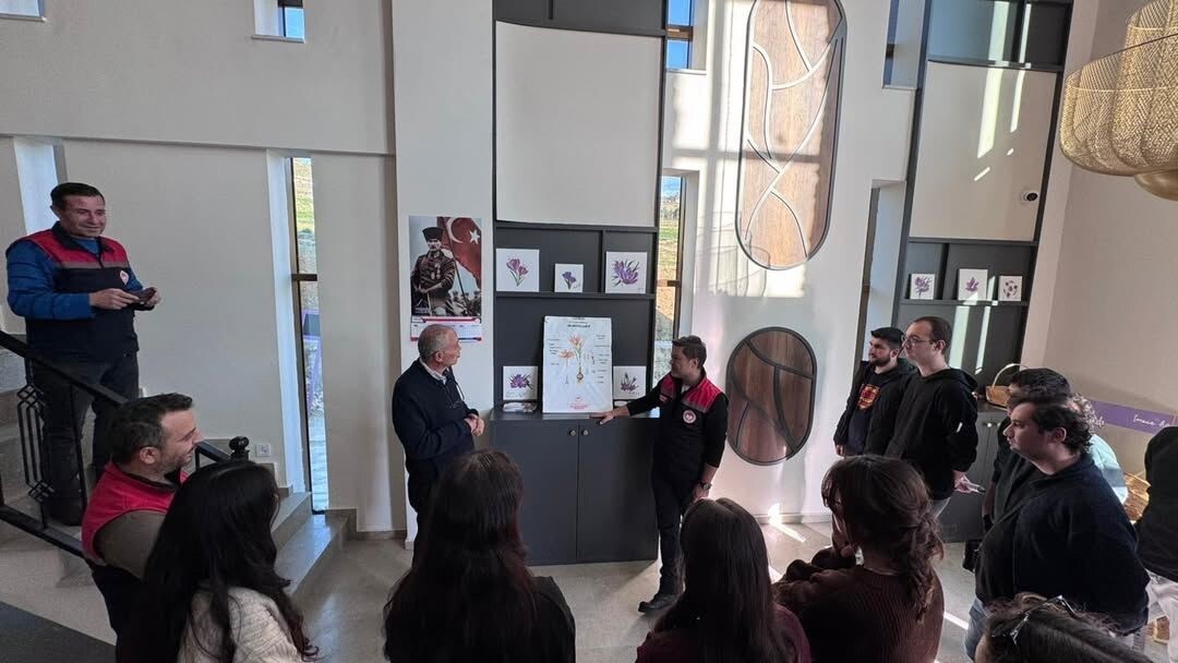 KARABÜK ÜNİVERSİTESİ ORMAN FAKÜLTESİ, SAFRANOVA PROJESİ ÇERÇEVESİNDEKİ GAYZA’DAKİ ARAŞTIRMA...