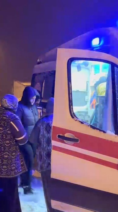 KARS’TA KAR ENGELİNİ AŞAN SAĞLIK EKİPLERİ HASTA VATANDAŞ İÇİN SEFERBER OLDU(KARS-İHA)