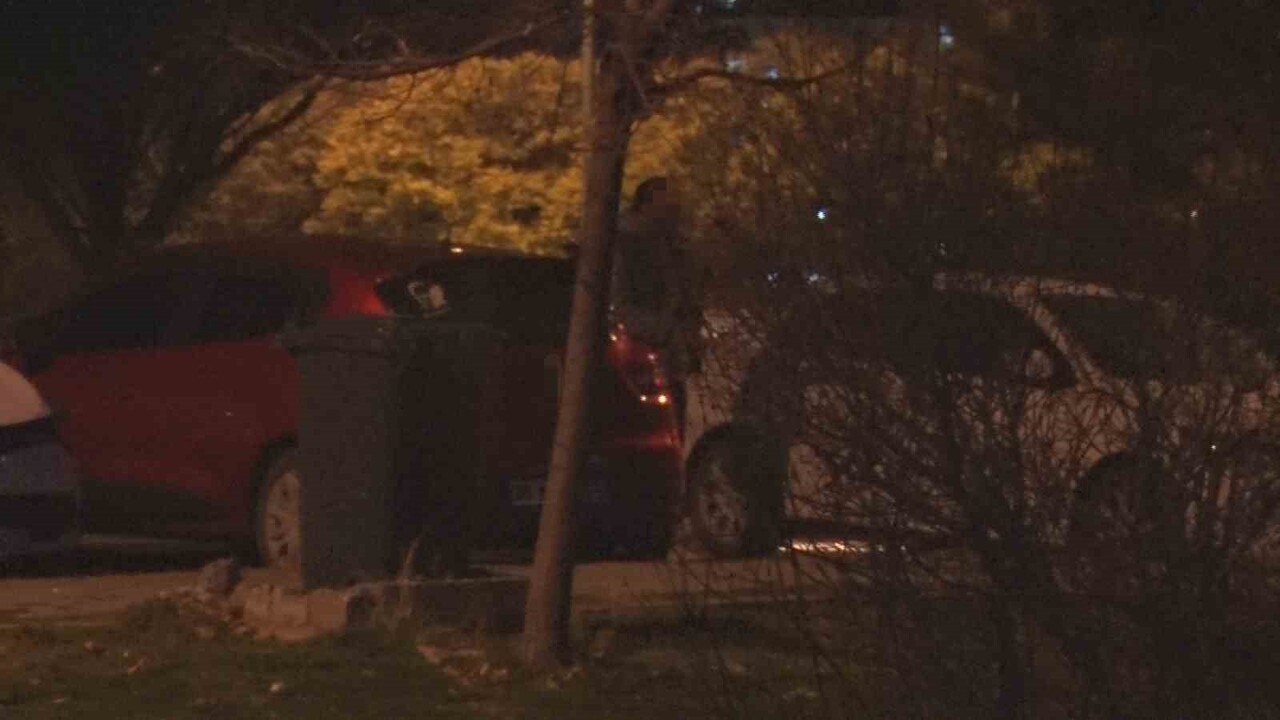 KAYSERİ'NİN MELİKGAZİ İLÇESİNDE İDDİAYA GÖRE BOŞANMA AŞAMASINDAKİ EŞİ EVİ TERK EDEN ŞAHIS TÜFEKLE...