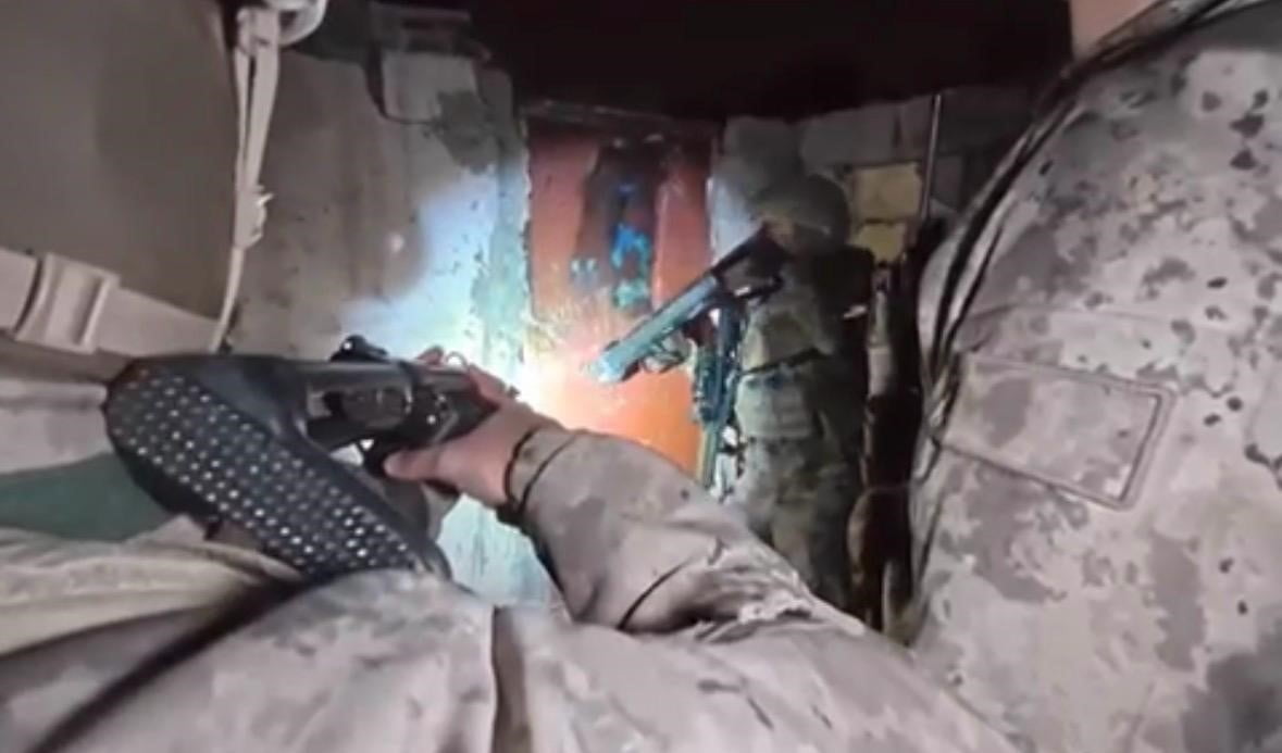 KAYSERİ’DE POLİS EKİPLERİ TARAFINDAN UYUŞTURUCUYLA MÜCADELE ÇERÇEVESİNDE YAPILAN ‘NARKO-KAPAN’...