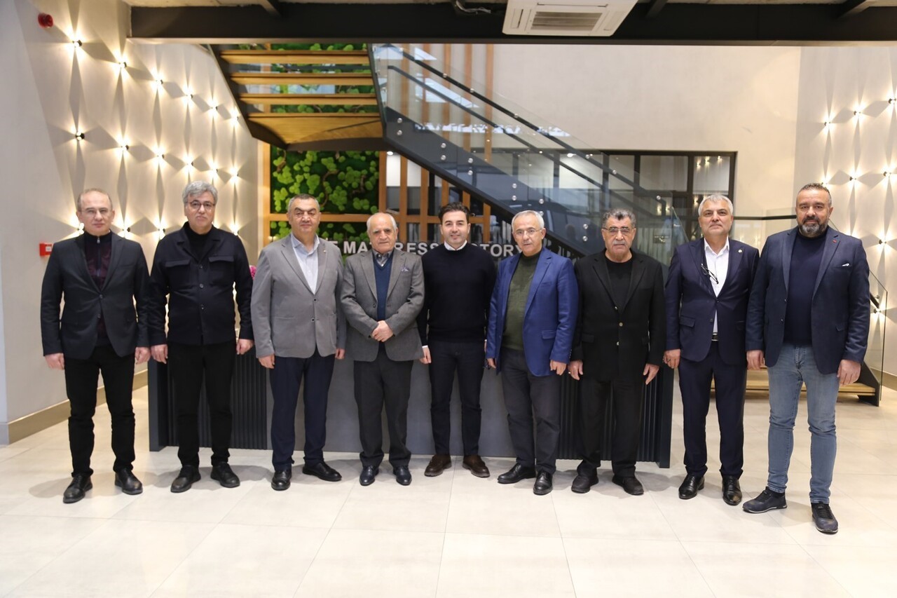 KAYSERİ SANAYİ ODASI (KAYSO) YÖNETİM KURULU BAŞKANI MEHMET BÜYÜKSİMİTCİ VE YÖNEYİM KURULU...