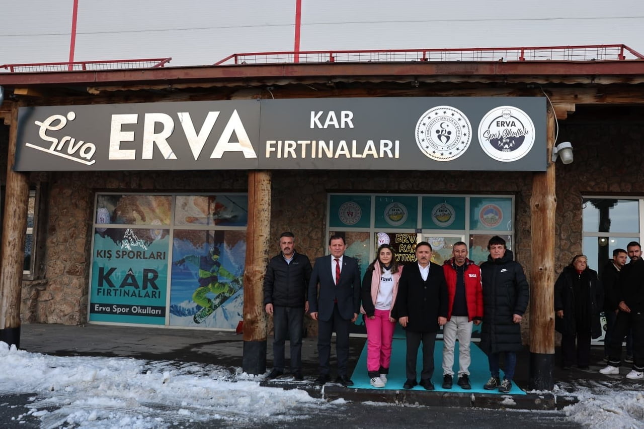KAYSERİ VALİSİ GÖKMEN ÇİÇEK, 65’İNCİ ERVA SPOR OKULU OLARAK ERCİYES HACILAR KAPI KAYAK MERKEZİ’NDE...