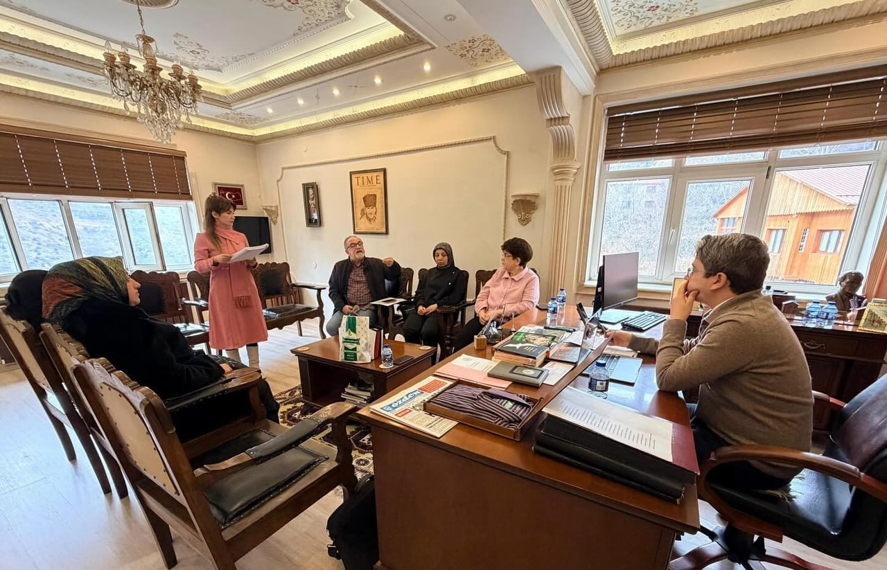 KEMALİYE KAYMAKAMI EMİRHAN ARIKAN BAŞKANLIĞINDA GERÇEKLEŞTİRİLEN TOPLANTIDA, "GAZENNE KUMAŞININ...