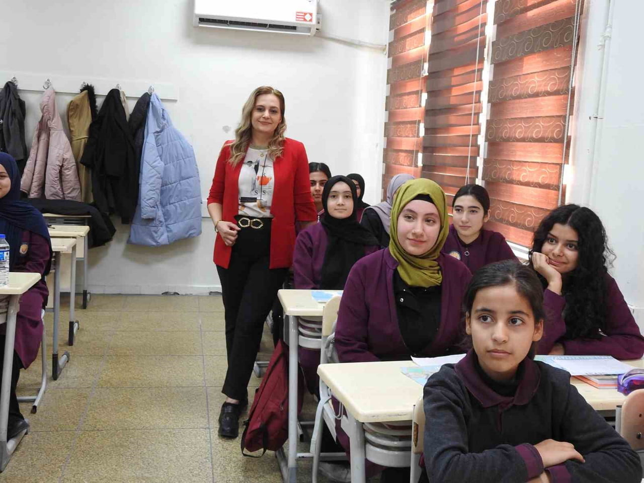 KİLİS'TE ÖĞRETMEN VE ÖĞRENCİLER TARAFINDAN YERLİ MALI HAFTASI KAPSAMINDA HAZIRLANAN YAPAY ZEKA...