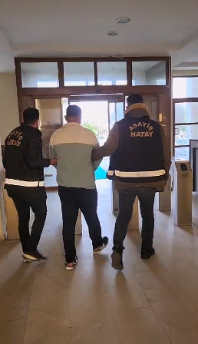 KIRIKHAN’DA UYUŞTURUCU MADDE SATICISI TUTUKLANDI