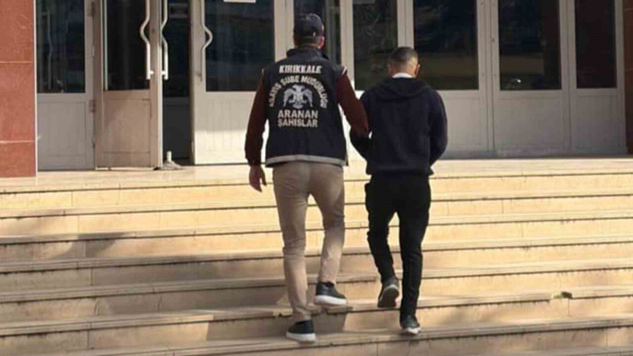 KIRIKKALE’DE ÇEŞİTLİ SUÇLARDAN HAKKINDA 11 YIL 3 AY KESİNLEŞMİŞ HAPİS CEZASI BULUNAN FİRARİ...