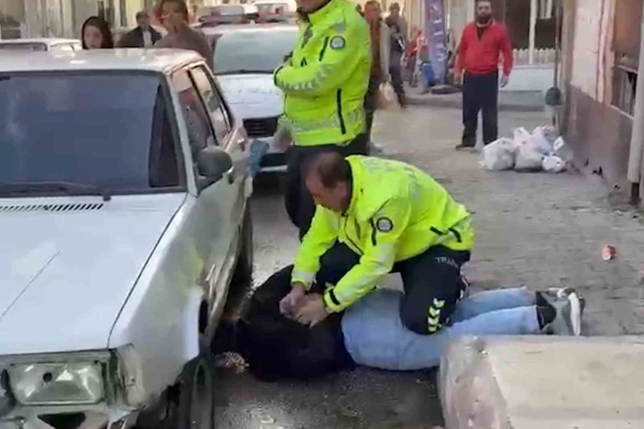 KIRIKKALE’DE DRİFT ATARAK POLİSİN "DUR" İHTARINA UYMAYAN EHLİYETSİZ GENÇ SÜRÜCÜ, FİLM SAHNELERİNİ...