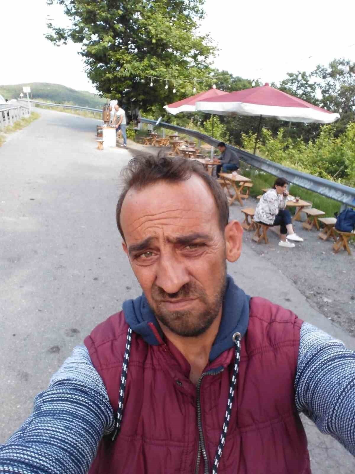 KIRKLARELİ'NİN PINARHİSAR İLÇESİNDE DÜN BELEDİYE PERSONELİ OZAN ÇETİN (FOTOĞRAFTA), EVİNE GİTMEK...