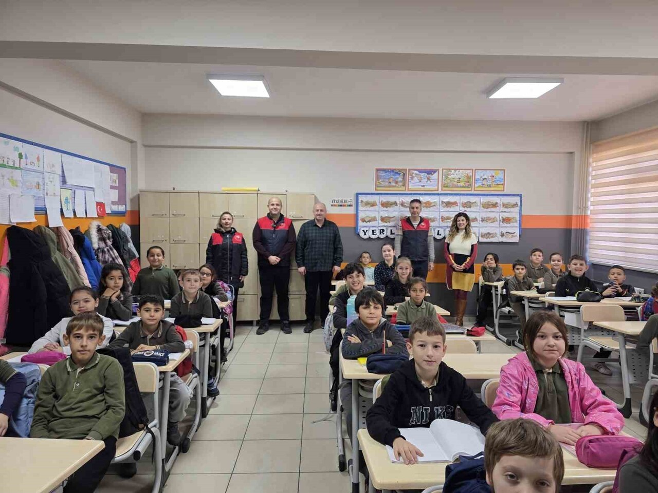 KIRKLARELİ TARIM VE ORMAN MÜDÜRLÜĞÜ TEKNİK PERSONELİ TARAFINDAN, KAVAKLI BELDESİ ATATÜRK İLKOKULU...