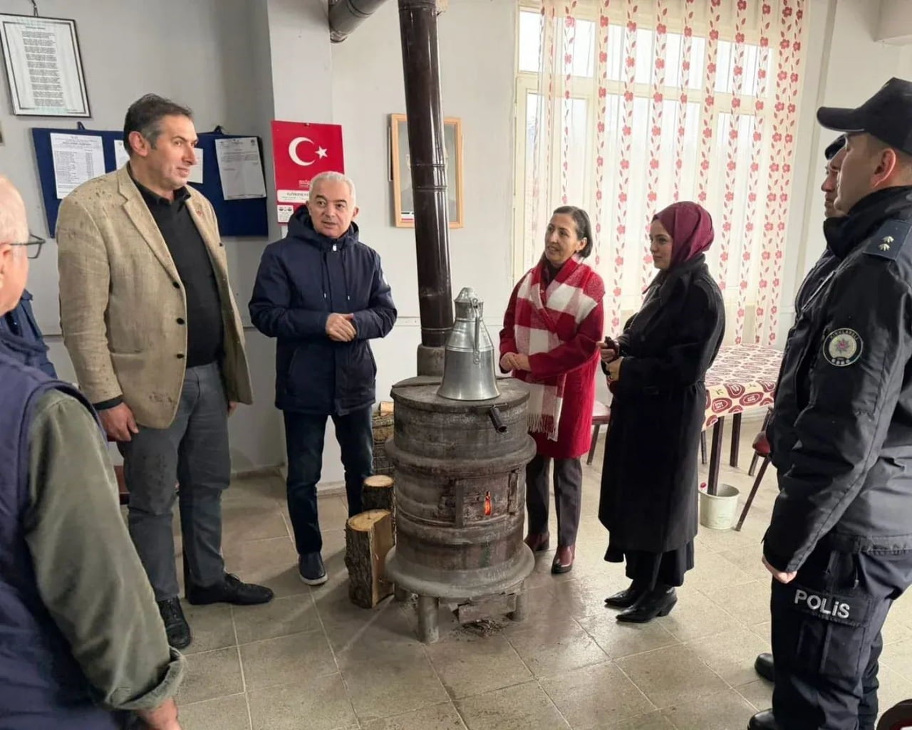 KIRKLARELİ VALİSİ UĞUR TURAN, EŞİ NİHAL TURAN İLE BİRLİKTE DEMİRKÖY İLÇESİNE BAĞLI HAMDİBEY KÖYÜNE...