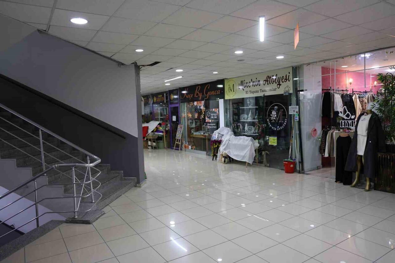 KIRŞEHİR'DE HAVALARIN SOĞUMASI, VATANDAŞLARIN DIŞARI ÇIKMAMASI VE ALIŞVERİŞ ALIŞKANLIKLARININ...