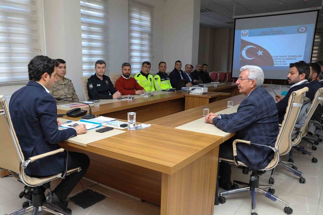 KIŞ TEDBİRLERİ TOPLANTISI YAPILDI