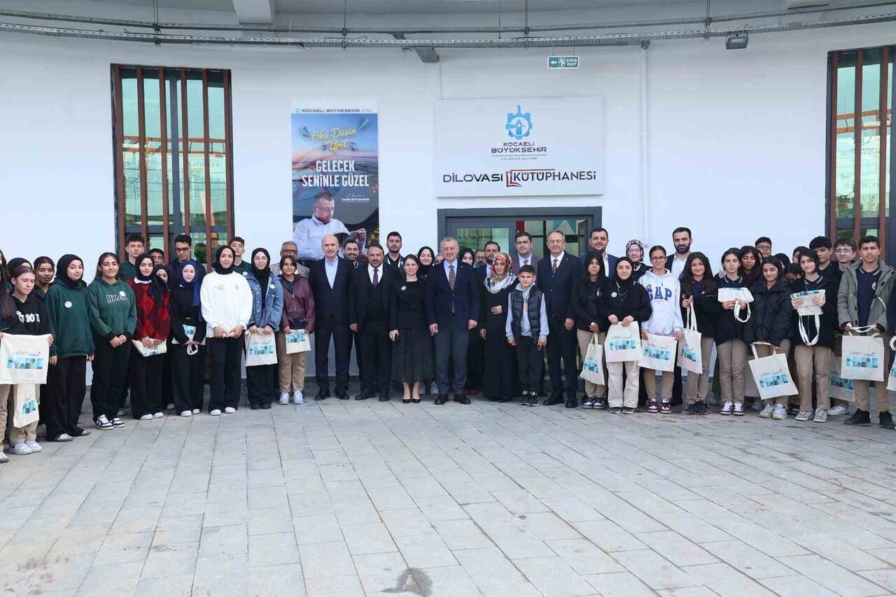 KOCAELİ BÜYÜKŞEHİR BELEDİYE BAŞKANI TAHİR BÜYÜKAKIN, KÜTÜPHANELERİ YENİ NESLİN TALEPLERİ...