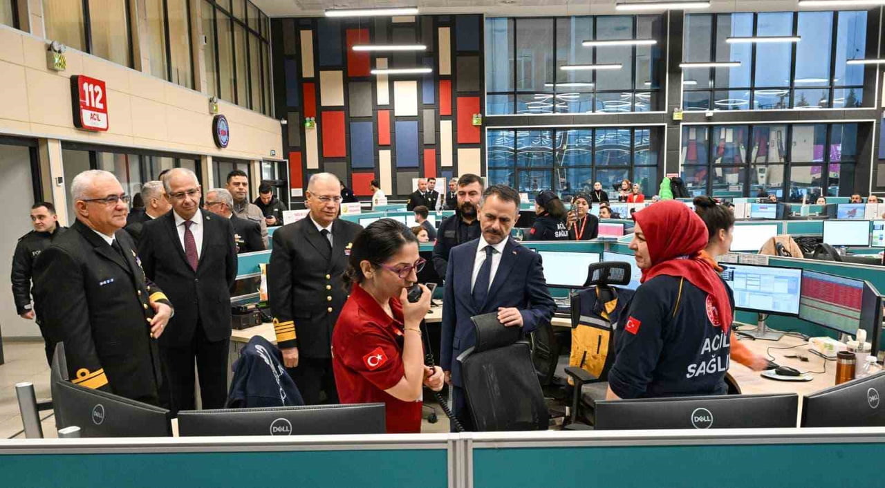 KOCAELİ’DE AFET VE ACİL DURUMLARA YÖNELİK YIL SONU DEĞERLENDİRME TOPLANTISI GERÇEKLEŞTİRİLİRKEN...