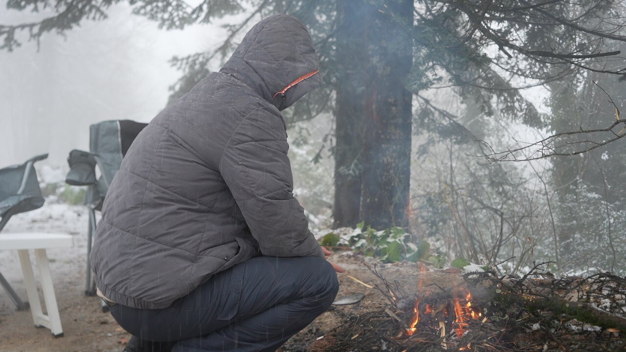 KOCAELİ’NİN KARTEPE İLÇESİNİN YÜKSEK KESİMLERİNDE KAR YAĞIŞI ETKİSİNİ SÜRDÜRÜYOR. METEOROLOJİ...