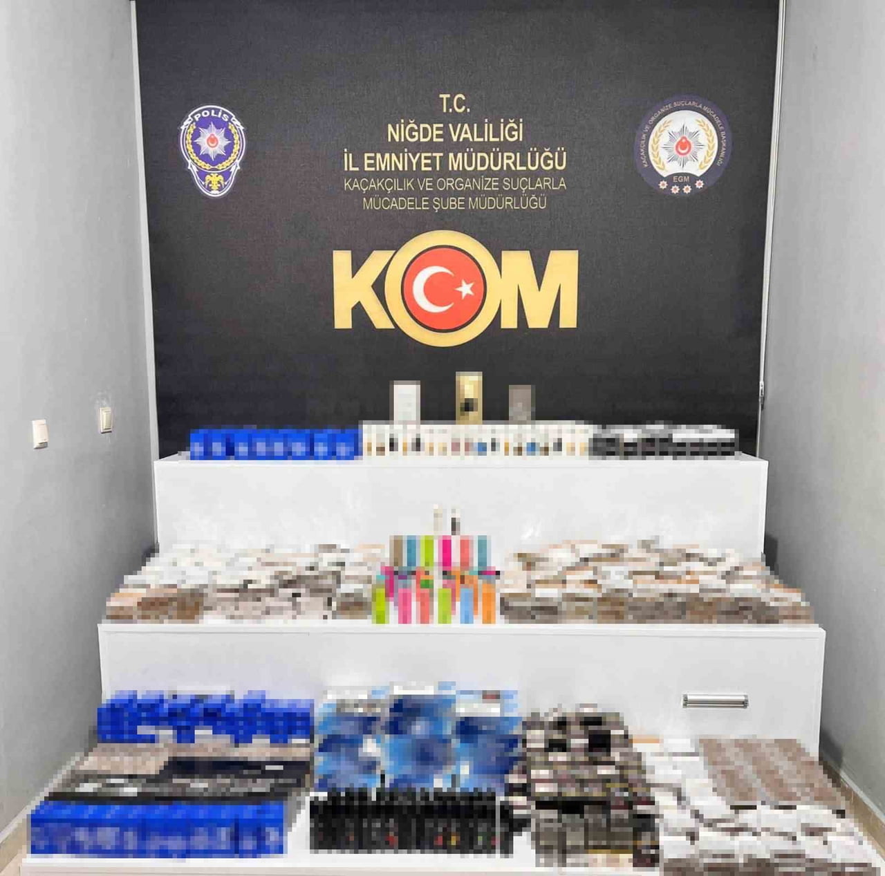 KOM ŞUBE MÜDÜRLÜĞÜ EKİPLERİNCE KAÇAKÇILIKLA MÜCADELE KAPSAMINDA YÜRÜTÜLEN ÇALIŞMALARDA 11 ŞÜPHELİ...