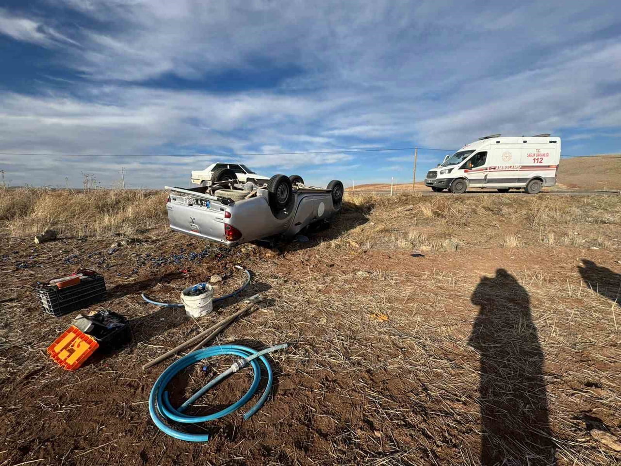 KONYA’NIN KULU İLÇESİNDE MEYDANA GELEN TRAFİK KAZASINDA, KULU BELEDİYESİ’NE AİT KAMYONETİN TAKLA...