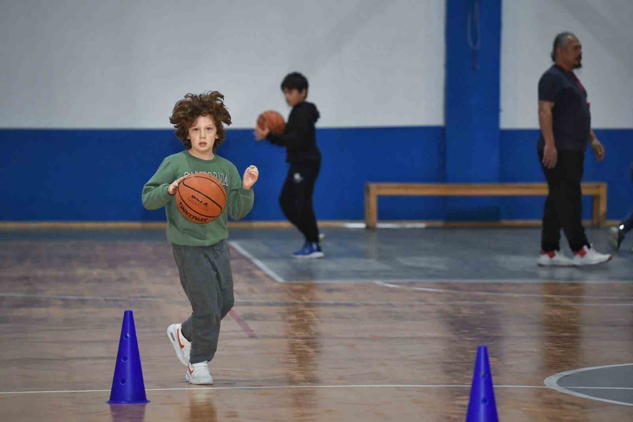 KONYAALTI BELEDİYESİ BÜNYESİNE ALINAN İSMET SELEKLER KOMPLEKSİ’NDE (ESKİ SPORLAND) SPOR KURSLARI...
