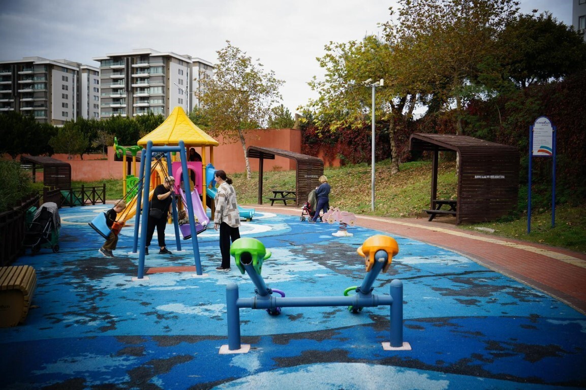 KONYAALTI BELEDİYESİ, KONYAALTI’NDAKİ PARKLARIN GÜVENLİĞİNİ ARTIRMAK AMACIYLA GÜVENLİK KAMERALARI...