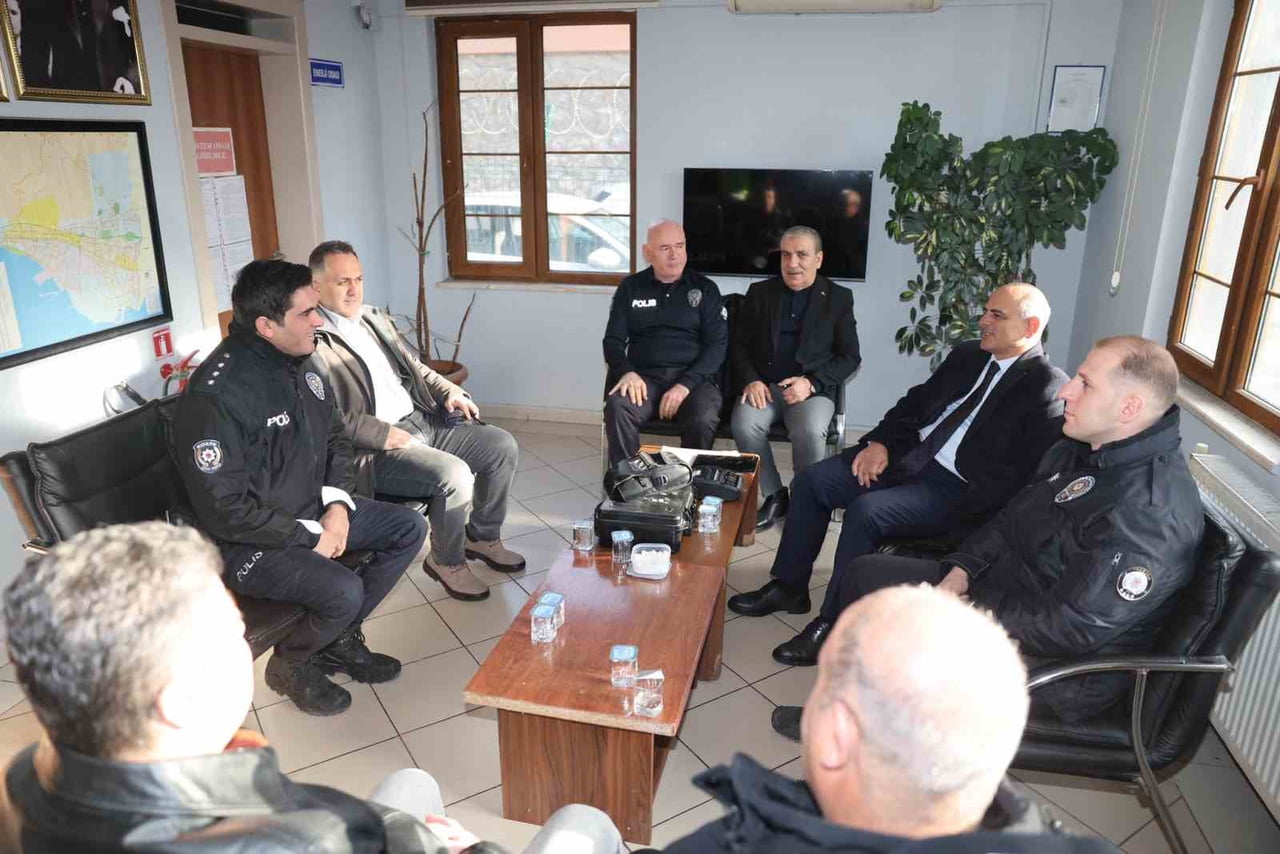 KÖRFEZ BELEDİYE BAŞKANI ŞENER SÖĞÜT, YAPIMI DEVAM EDEN YENİ ÜNİVERSİTE KAMPÜSÜNÜN TAMAMLANMASIYLA...