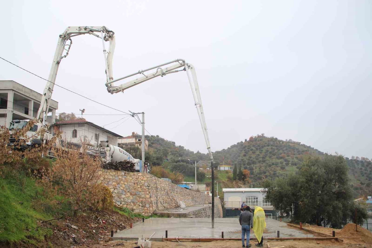 KÖŞK BELEDİYESİ TARAFINDAN ILIDAĞ MAHALLESİ’NDE YAPIMI PLANLANAN SAĞLIK OCAĞININ TEMELİ...