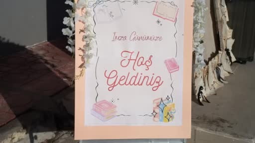 Köyde öğrenciler kitap yazıp imza günü etkinliği düzenledi