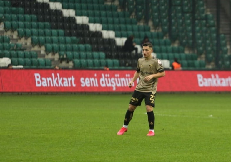 KUPA MESAİSİNDE GALİBİYETTE PAY SAHİBİ OLAN KOCAELİSPOR’UN 19 YAŞINDAKİ OYUNCUSU MUSTAFA EFE BİLİM...
