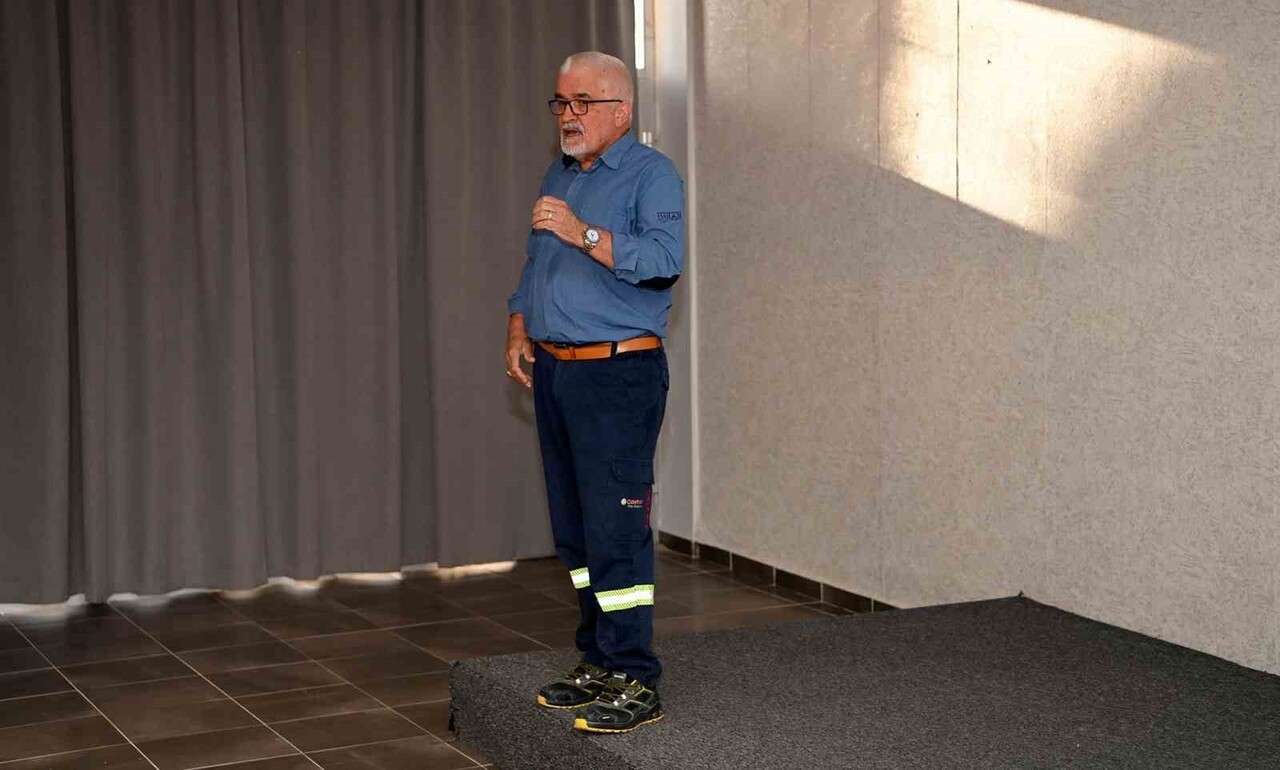 KUŞADASI BELEDİYESİ TEMİZLİK İŞLERİ MÜDÜRLÜĞÜ PERSONELİNE 'GÜVENLİ SÜRÜŞ' EĞİTİMİ...