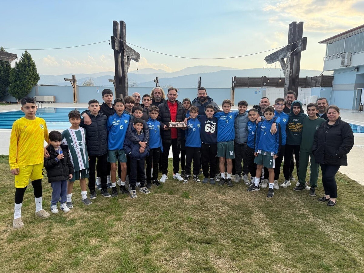 LİGİN BİTİMİNE 2 HAFTA KALA KENDİ SAHASINDA PAMUKSPOR’U MAĞLUP EDEN BUHARKENT BELEDİYESPOR U14...