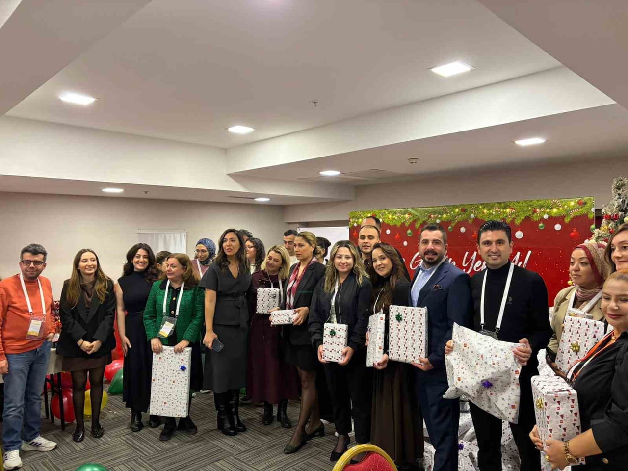 LÖSEV, LÖSEMİ VE KANSER TEDAVİSİ GÖREN ÇOCUKLARIN YENİ YIL DİLEKLERİNİ GERÇEĞE DÖNÜŞTÜRMEK...