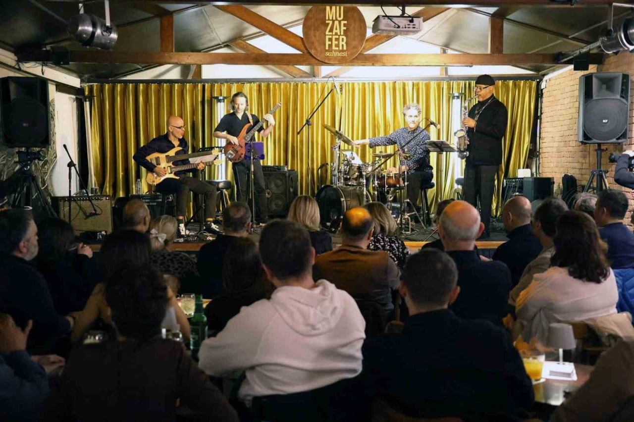 MABOLLA, 50’İNCİ YIL SANAT ETKİNLİĞİNDE DÜNYACA ÜNLÜ CAZ USTALARINI AĞIRLADI