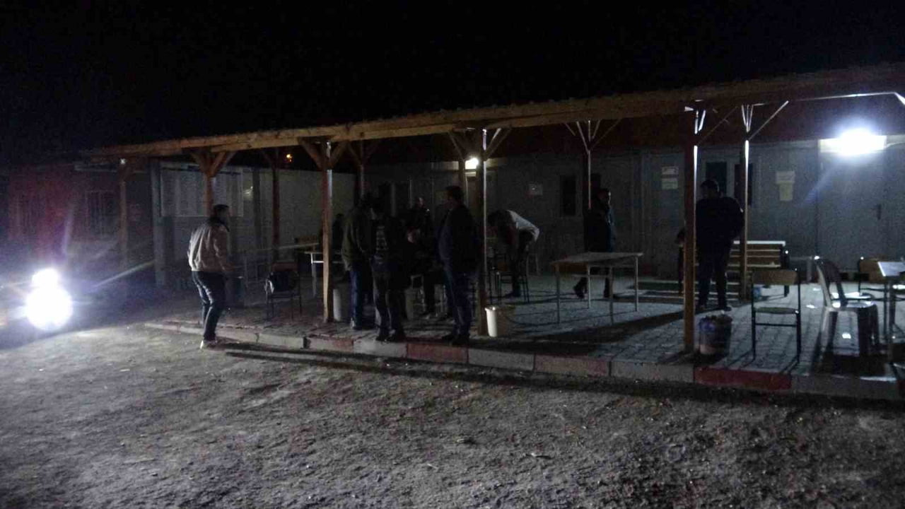 MALATYA'DAKİ CEZAEVLERİNDE TAHLİYELER BAŞLADI