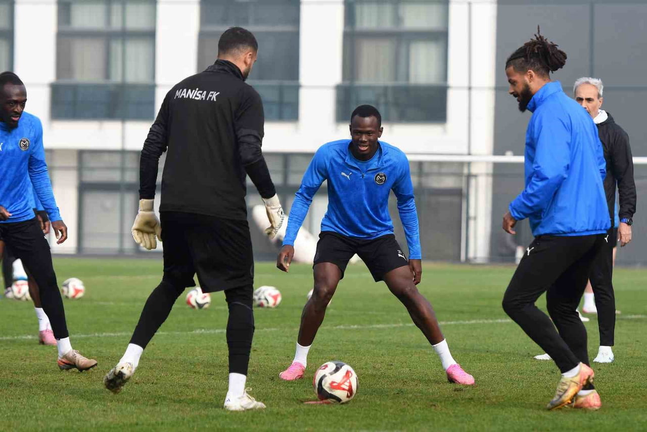 MANİSA FUTBOL KULÜBÜ, TRENDYOL 1. LİG 19. HAFTASINDA DEPLASMANDA KARŞILAŞACAĞI SAKARYASPOR MAÇININ...