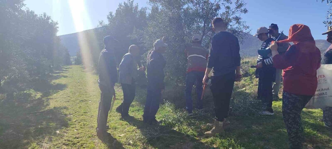 MANİSA’NIN SALİHLİ İLÇESİNDEKİ TARIM VE ORMAN MÜDÜRLÜĞÜ İLE ŞEHİT AHMET ÖZSOY HALK EĞİTİMİ MERKEZİ...