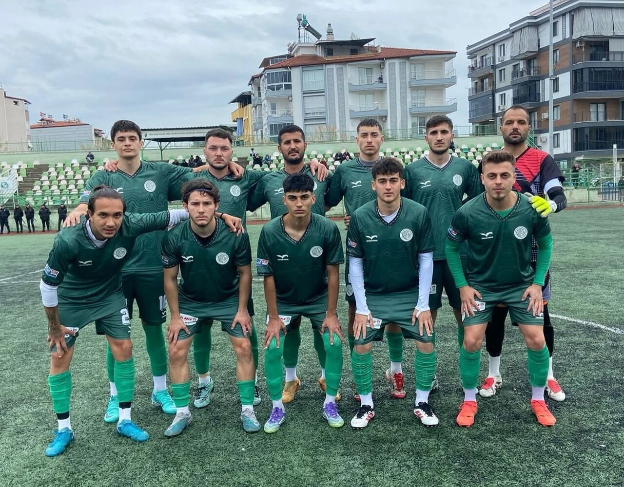 MANİSA SÜPER AMATÖR KÜME B GRUBU'NDA 3. HAFTA MAÇLARI NEFES KESTİ. KARAKÖYSPOR DEPLASMANDA 3...