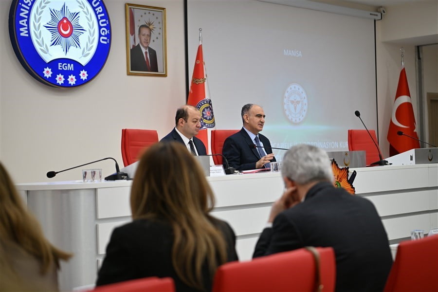 MANİSA VALİSİ VAHDETTİN ÖZKAN, "BAĞIMLILIKLA MÜCADELEDE EN ETKİLİ YOL; ÖNLEYİCİ ÇALIŞMALAR...