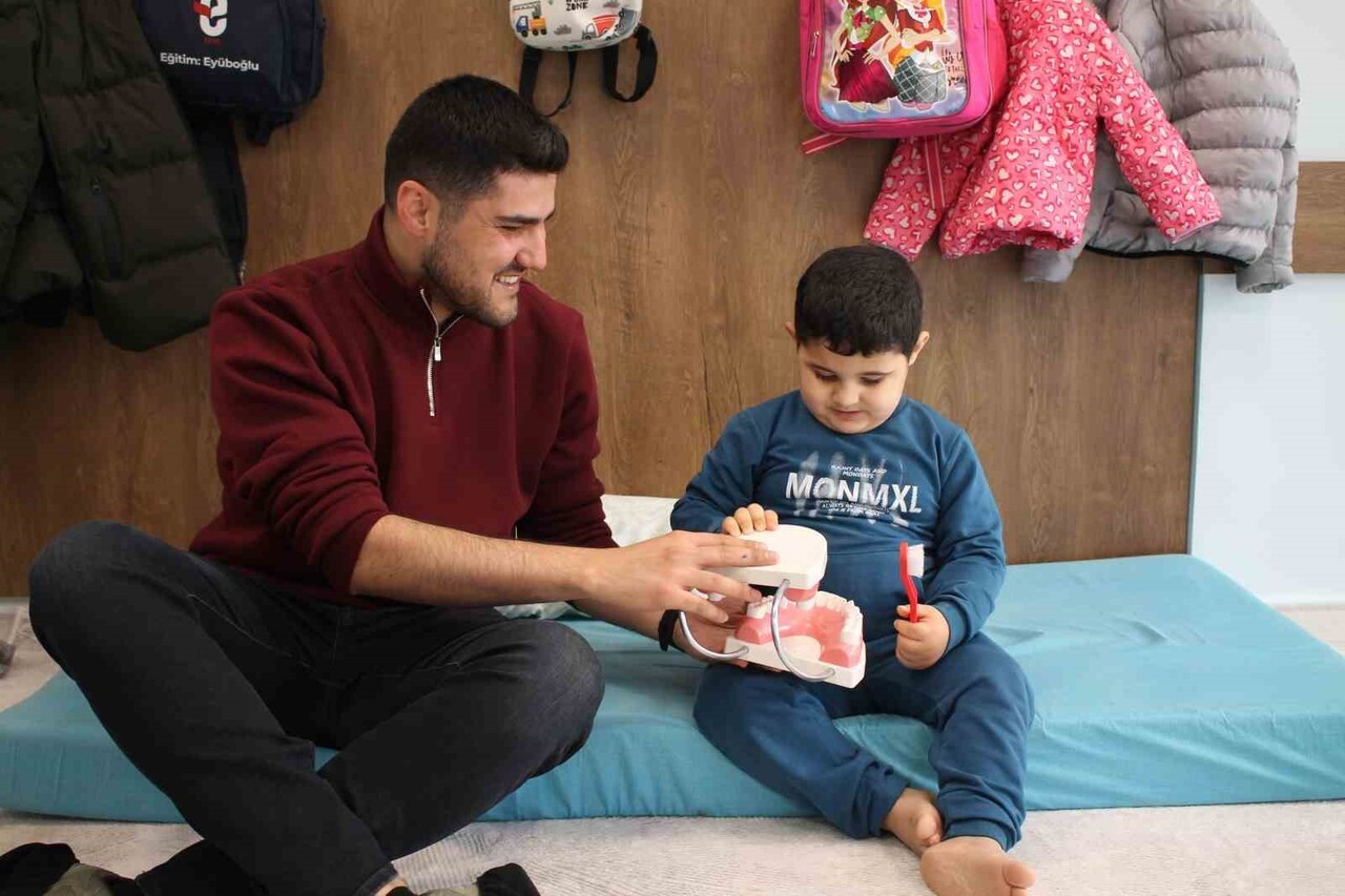 MARDİN'İN MİDYAT İLÇE AĞIZ VE DİŞ SAĞLIĞI MERKEZİ, TOPLUMSAL DUYARLILIK KAPSAMINDA ANLAMLI BİR...