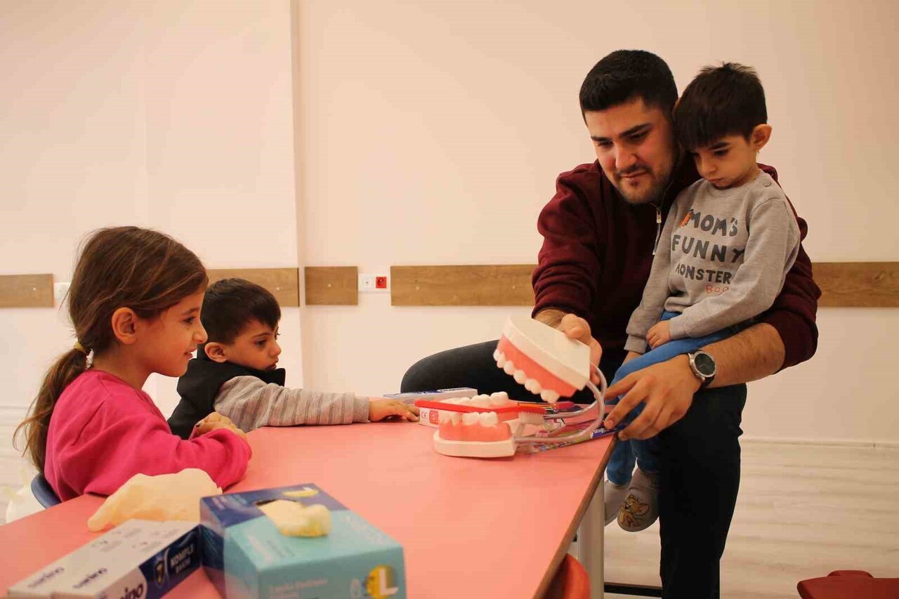 MARDİN'İN MİDYAT İLÇE AĞIZ VE DİŞ SAĞLIĞI MERKEZİ, TOPLUMSAL DUYARLILIK KAPSAMINDA ANLAMLI BİR...