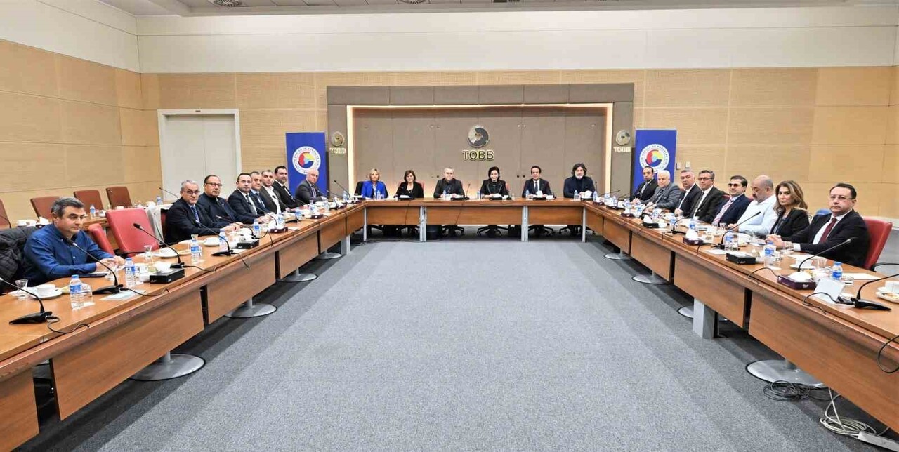 MATSO BAŞKANI SEYDİ TAHSİN GÜNGÖR, TOBB İKİZ KULELER'DE DÜZENLENEN 'BİNALARIN YANGINDAN KORUNMASI...