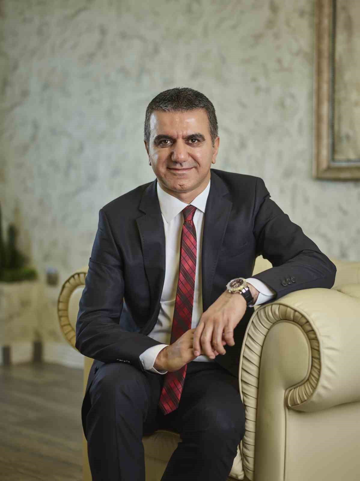 MEDİCAL POİNT GAZİANTEP HASTANESİ YÖNETİM KURULU BAŞKANI HAYRULLAH KUBBA, YENİ YIL DOLAYISIYLA...