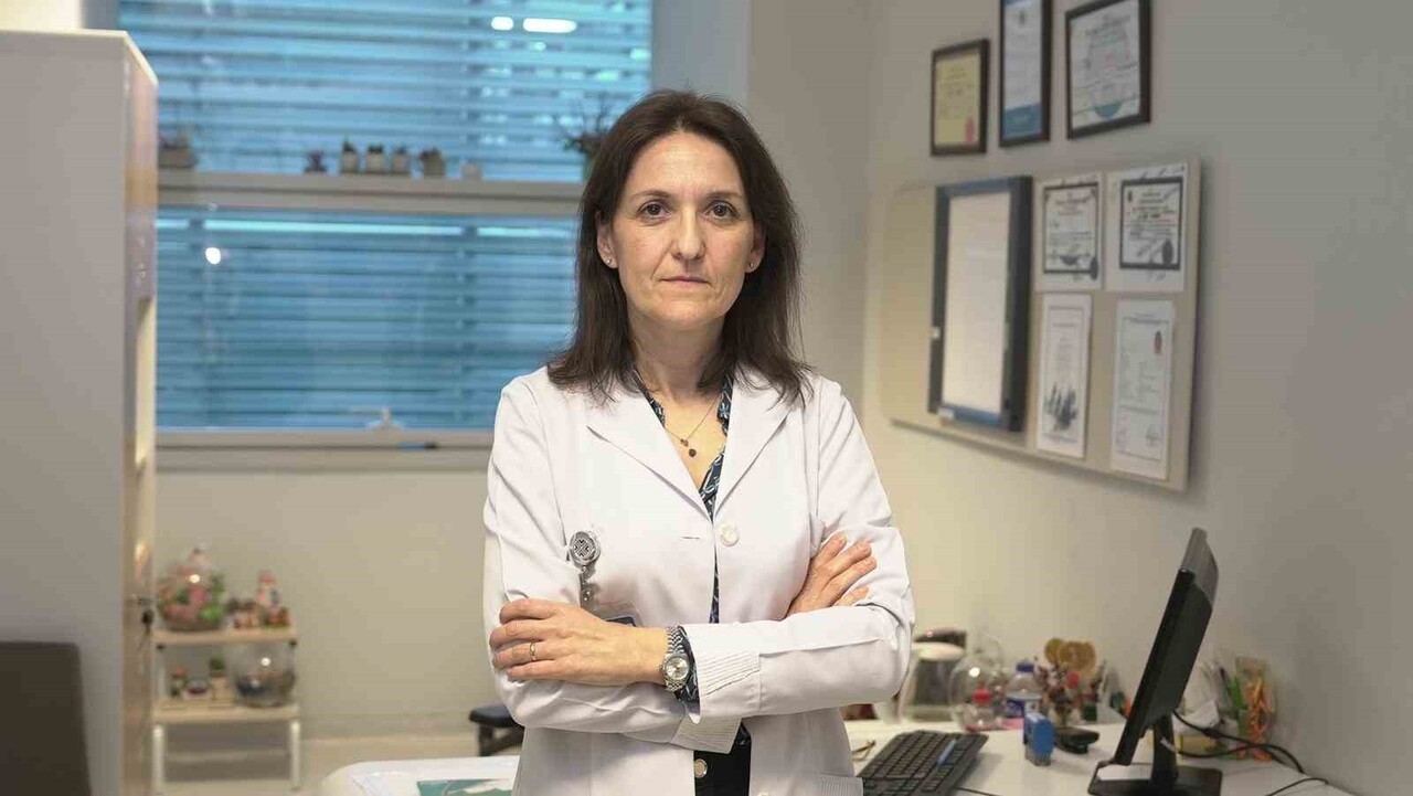 MEDİPOL MEGA ÜNİVERSİTE HASTANESİ GASTROENTEROLOJİ UZMANI PROF. DR. ESİN KORKUT