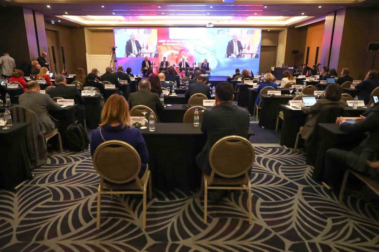 MELİKGAZİ BELEDİYE BAŞKANI DOÇ. DR. MUSTAFA PALANCIOĞLU, İSTANBUL’DA GERÇEKLEŞTİRİLEN AVRUPA...