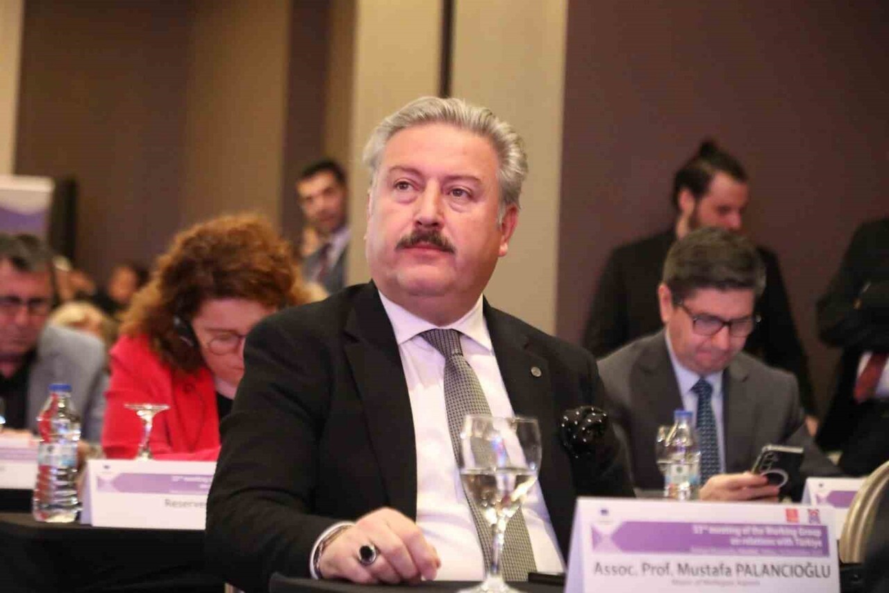 MELİKGAZİ BELEDİYE BAŞKANI DOÇ. DR. MUSTAFA PALANCIOĞLU, İSTANBUL’DA GERÇEKLEŞTİRİLEN AVRUPA...